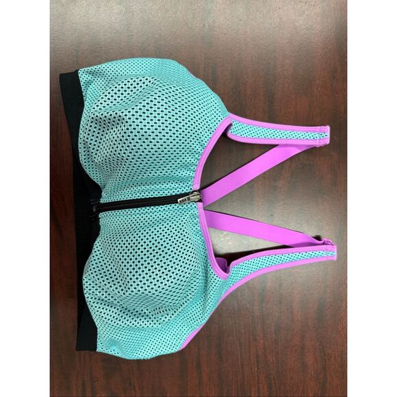 Victoria’s Secret X Sport Front Zip and Closure Sports Bra Size 38D - Picture 1 of 6